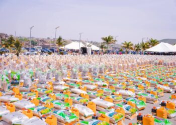Questions trail first Federal food aid distribution in Plateau