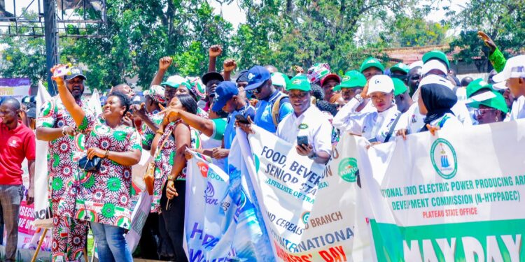 Plateau workers get commendation as civil servants lament living conditions