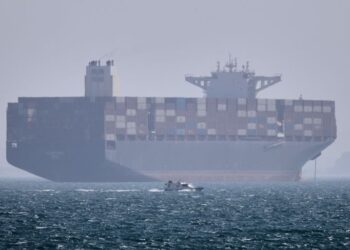 US strikes southern Iran in response to Iranian attacks in Strait of Hormuz