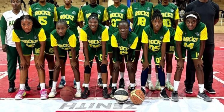 Rocks za su kare kofin Zenith Bank — Lomak